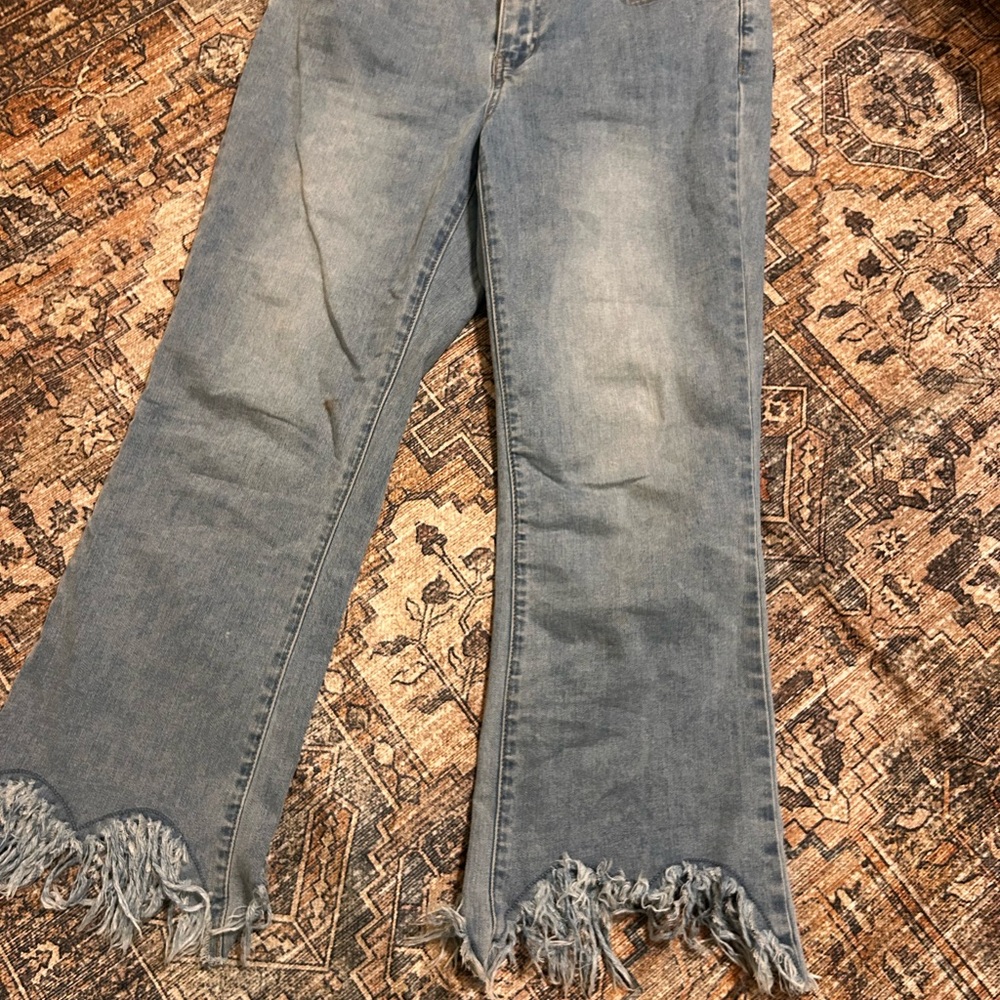 Women's Blue Frayed Hem Jeans